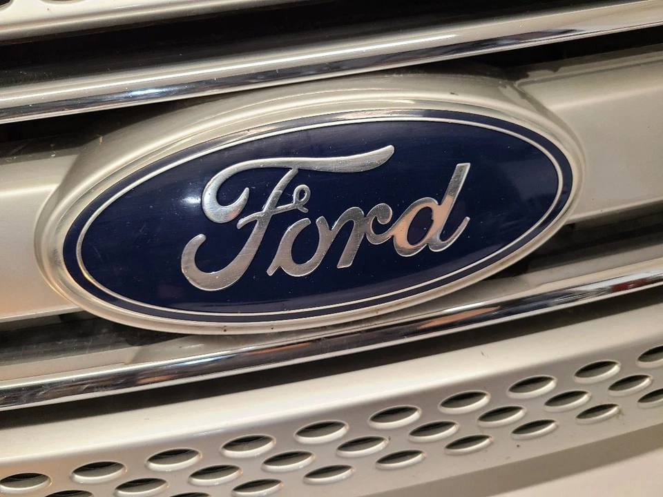 2011 - 2015 FORD EXPLORER Grille Upper Base Without Police Package Assembly Foto 3 de 4