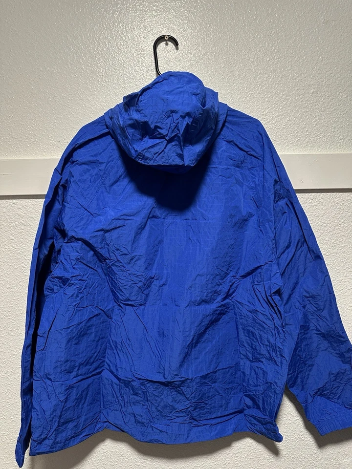 Jaqueta Nike Club Bandon corta-vento azul royal masculina tamanho grande FN3108-480 - Imagem 4 de 4