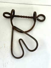 Rompecabezas de taberna Tucker Jones hierro forjado corazón y estribo