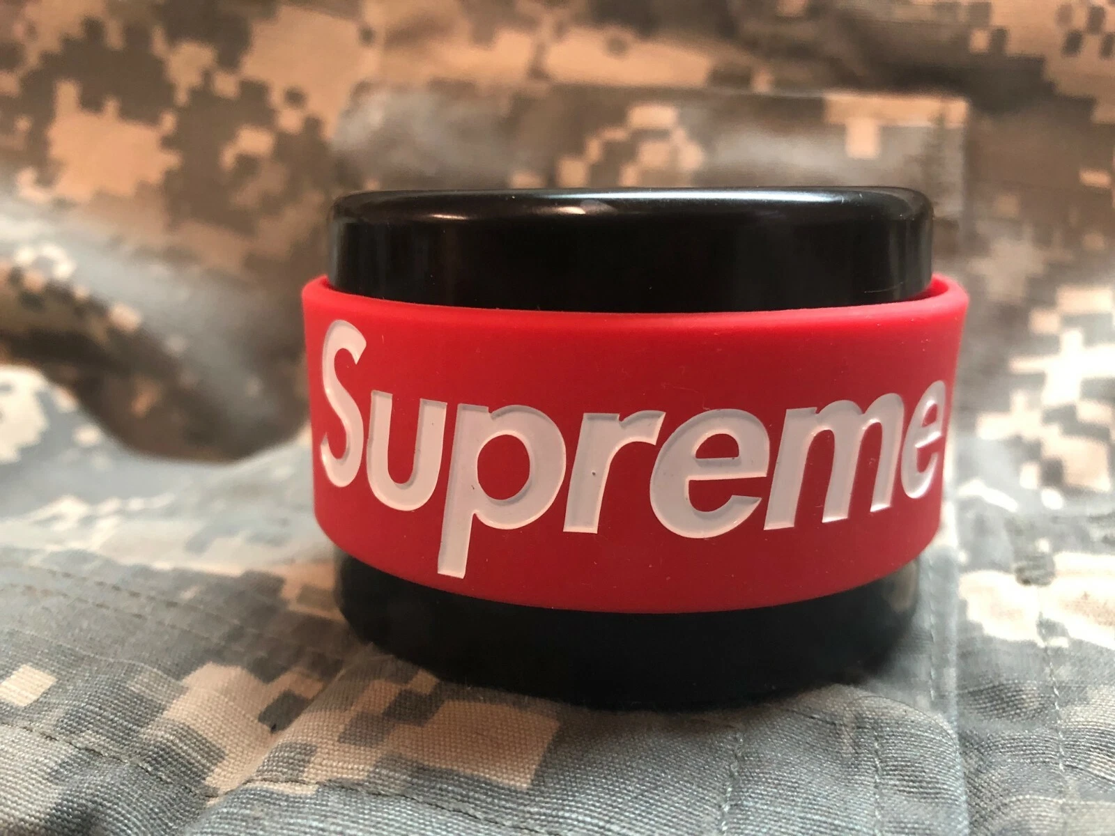 1x 2x SUPREME MERCH, GRATUIT S/H !!! VÉTÉRAN OPÉRÉ