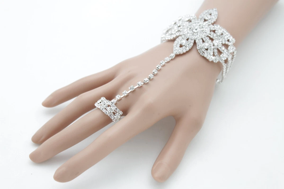 European Western Bride Vintage Jewelry Accessories Renaissance White Lace  Flower Bracelet with Ring for Women