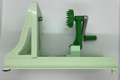 SHYANG-TIAN TURNING TYPE VEGETABLE SHREDDER YT-8602