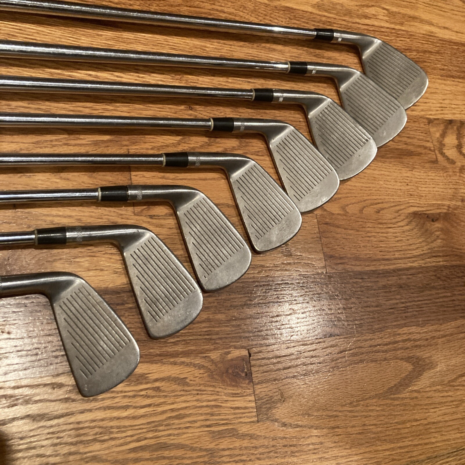 Titleist DCI 990 Iron Set 39 + PW RH FCM 6.0 Rifle Steel Shafts Re