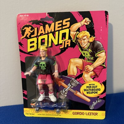 NEW 1992 Hasbro James Bond Jr action figure - Gordo Leiter w/ POP OUT SKATEBOARD