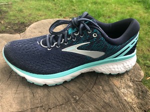 brooks ghost wide width