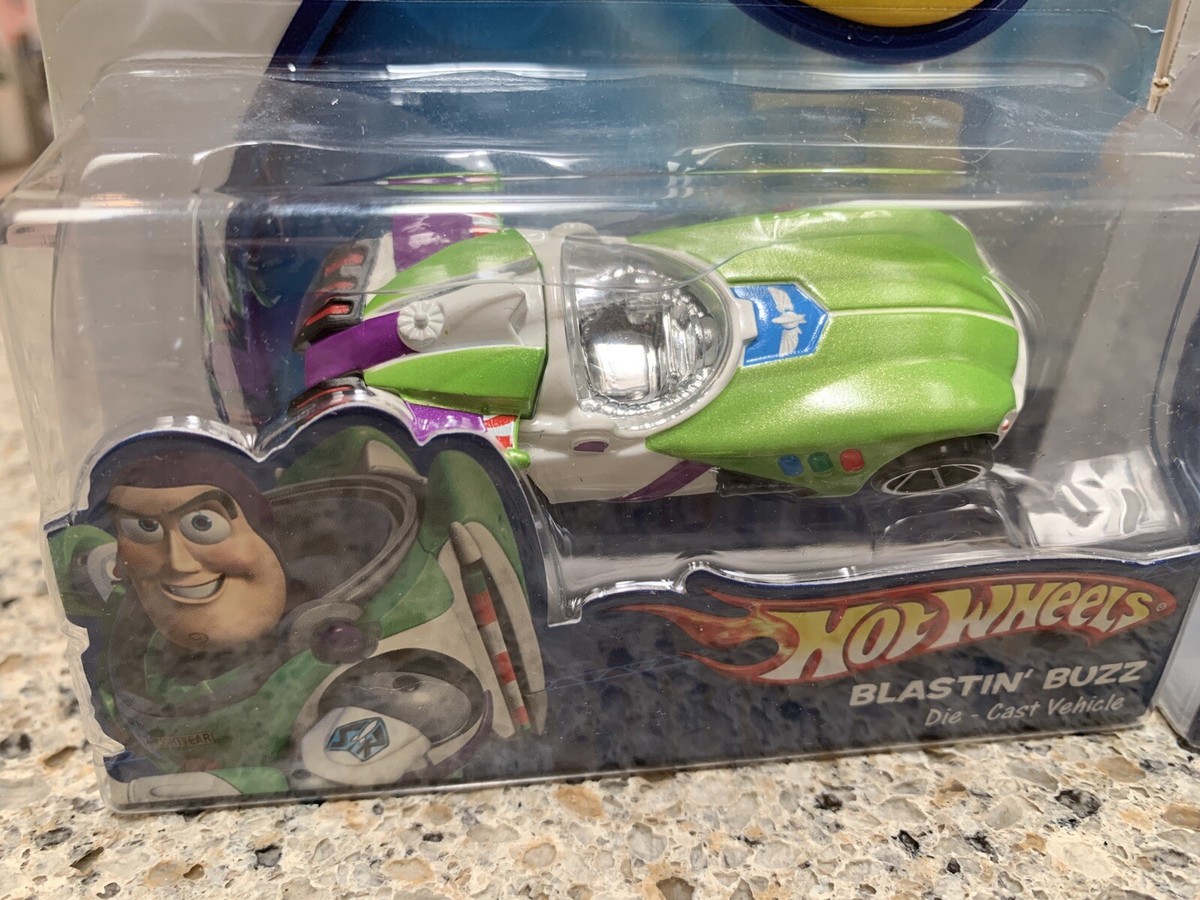 Toy Story 3 Hot Wheels Blastin' Buzz and Wheelin Woody Die-Cast