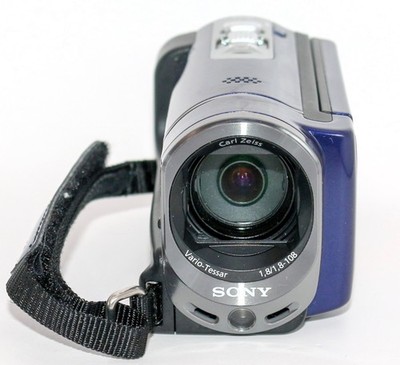 Sony Handycam DCR-SX44 60x Zoom Blue Camcorder – 4GB – Carl Zeiss