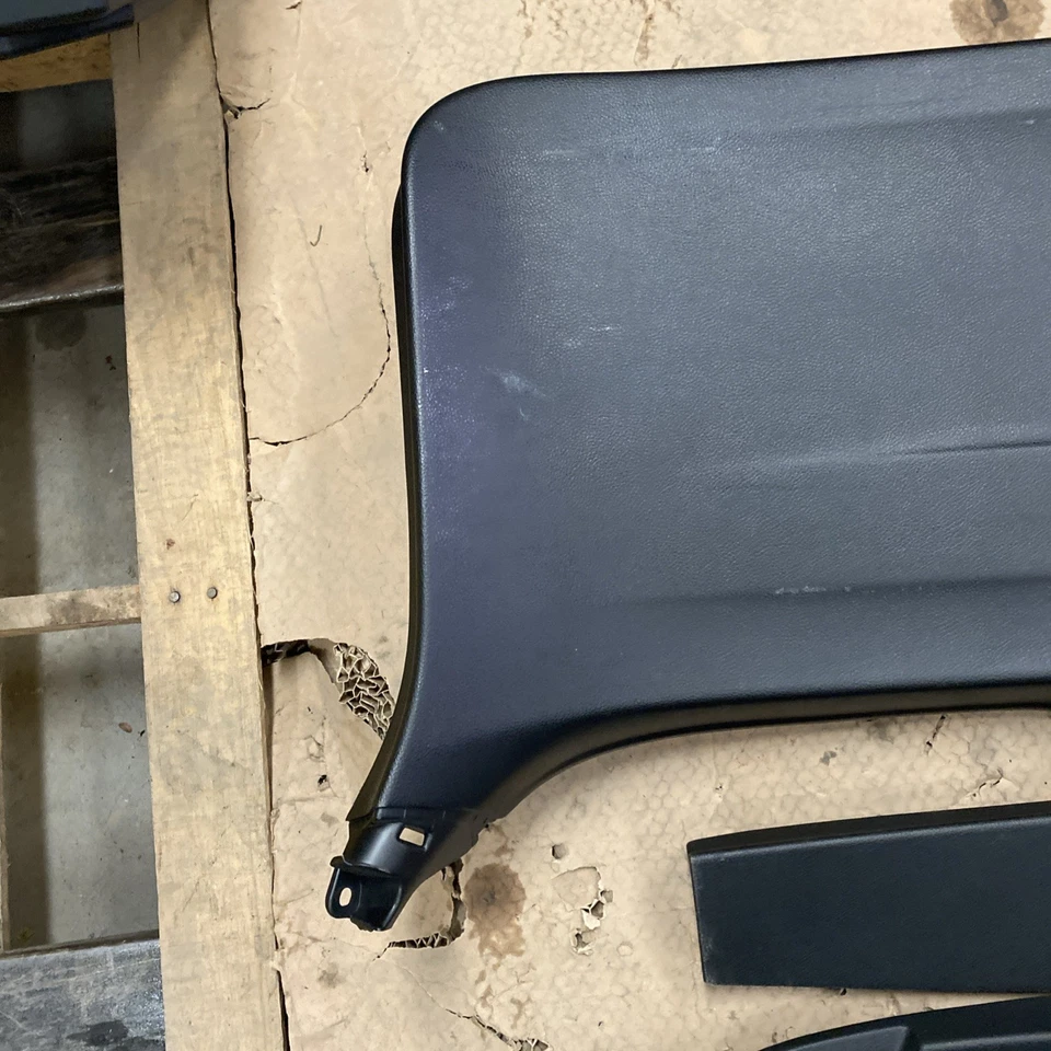 Juego de cubierta de moldura de puerta levadiza puerta levadiza maletero Subaru Forester 2014 2015 2016 OEM Foto 2 de 4