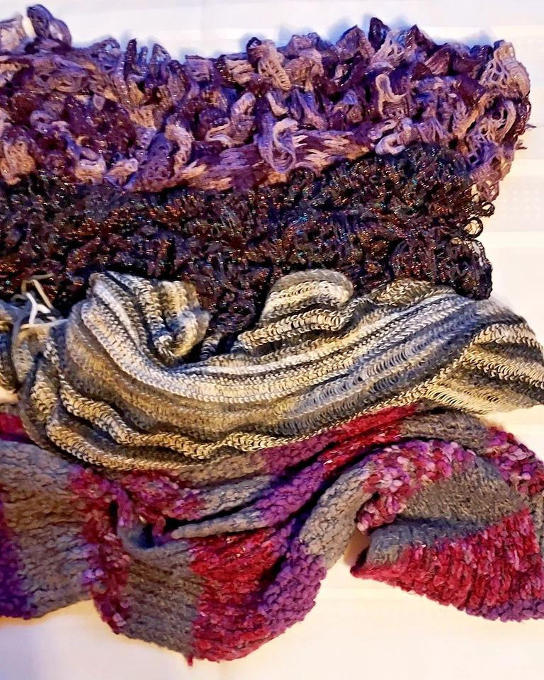 Women's Winter Scarves Lot of 4, Sashay Ruffle Scarfs Purple, Glitter Pre-Owned - Image 2 of 4