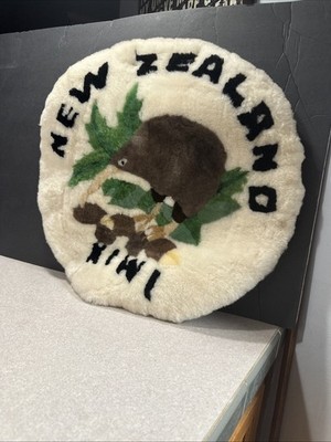 Austin Sheepskin Handcrafted New Zealand Sheep Wool Shearling Cushion $70 Retail