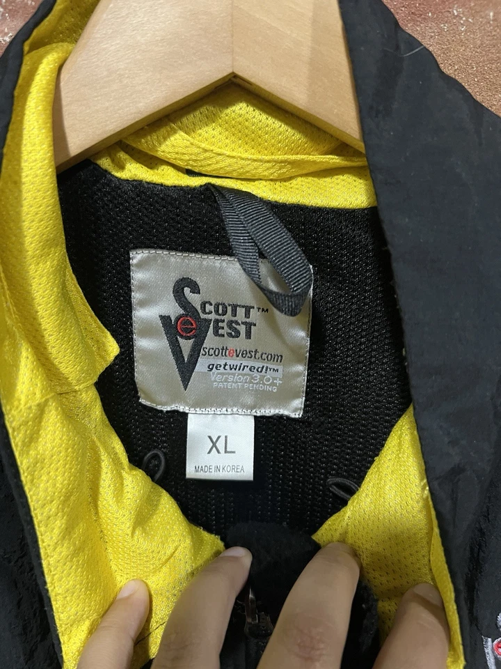 Scottevest Men's Version Three.0+ 3.0 Black Tec Jacket 31 Pockets - Size XL - Image 4 of 4