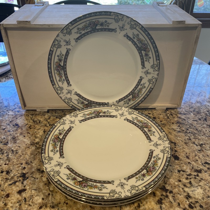 Lot Of 4 Mikasa Cambridge L9015 Dinner Plates Multicolored Floral Nice!
