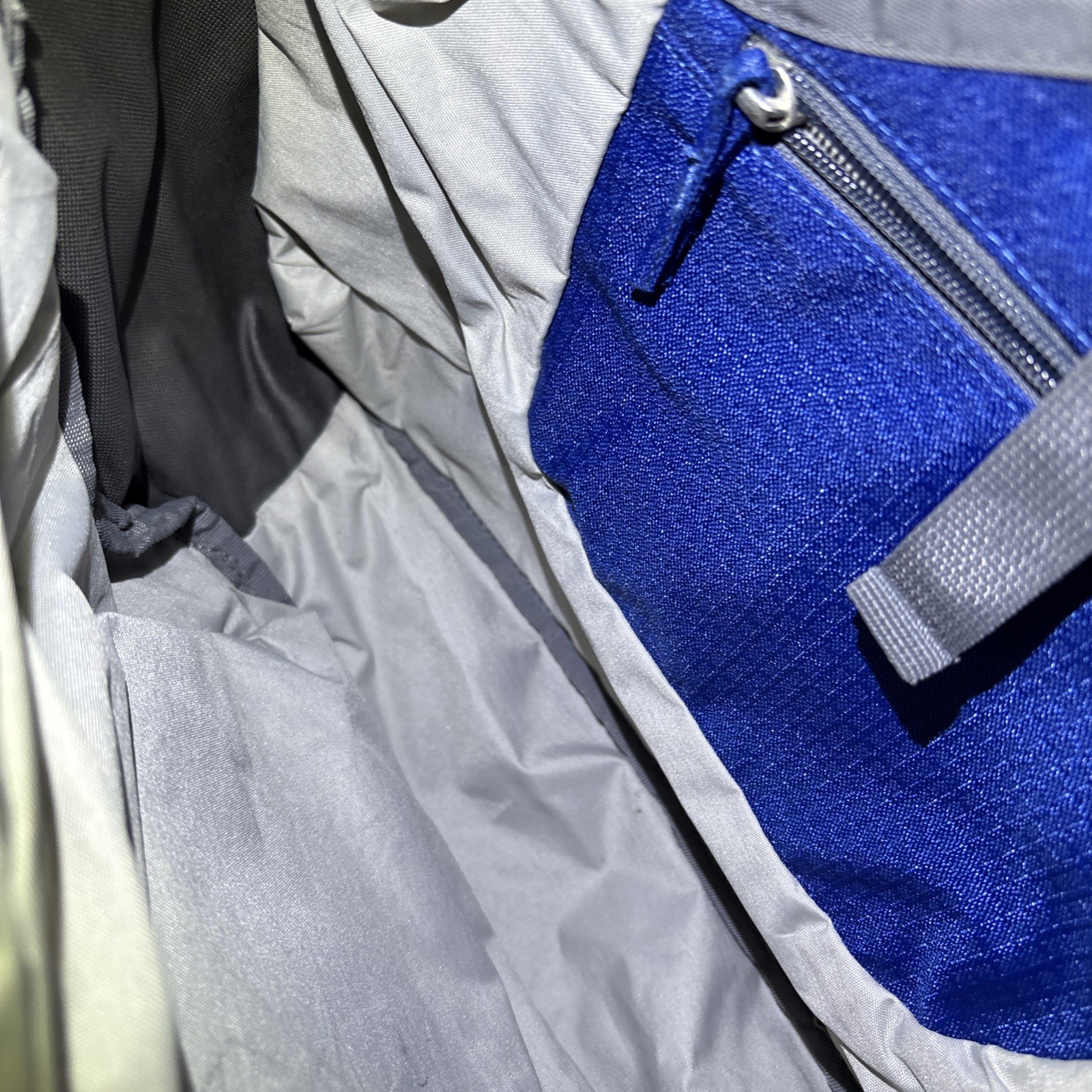 Osprey Float Vertical Shoulder Bag Backpack Sling… - image 4