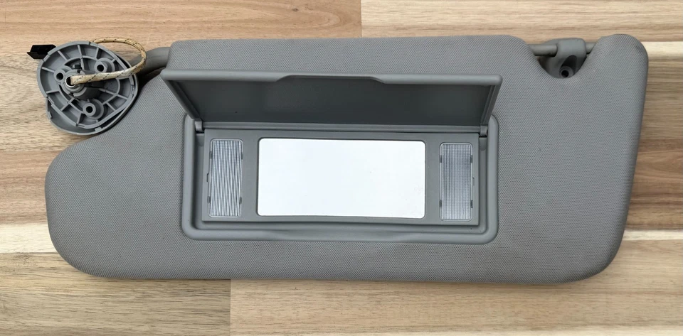 CHEVROLET IMPALA 2006-2016 PARASOL ILUMINADO lado del conductor gris tela parasol OEM Foto 2 de 3