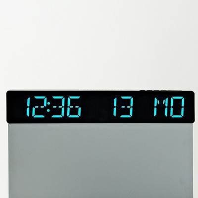 Elektronische LED-Uhr mit Auto zur Zeiteinstellung und Dual-Alarm für Desktop-E