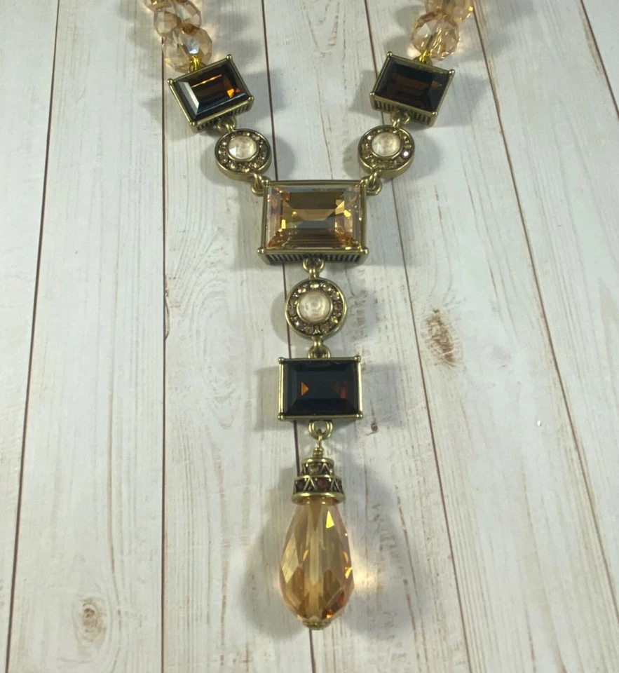 Colar Heidi Daus multicolorido corte esmeralda cristal pendurado designer assinado - Imagem 3 de 4