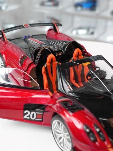 Pagani Huayra BC alloy car model 1:18 - Picture 3 of 8