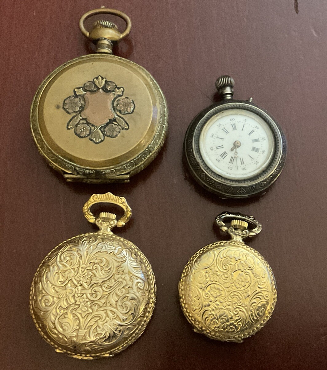 Lot of 4 Vintage Gold Ladies Pocket Watches As Is La Salle Belle Luisse