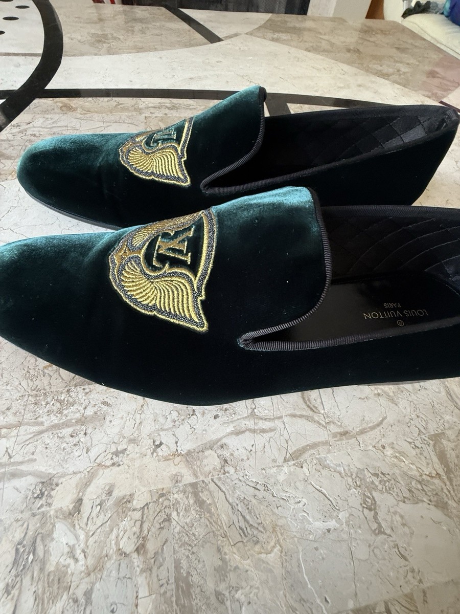 EUC Louis Vuitton GREEN VELVET GOLD WINGS LOAFERS UK size  display picture 3