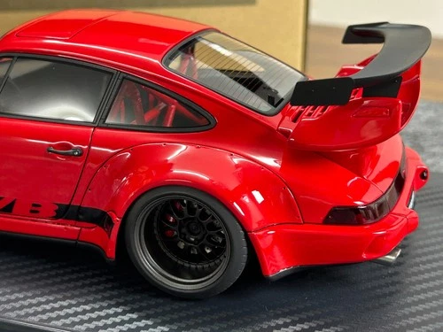 Zündmodell 1/18 Porsche 911 964 RWB Wide Body Coupe 1990 rot Resin IG2457 - Bild 3 von 12
