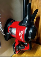 Milwaukee M18 Compact Vacuum Heavy Duty Wall Mount Hanger