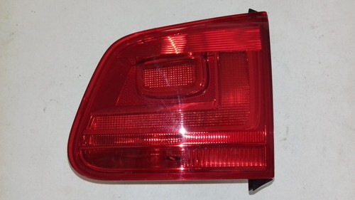 VW Tiguan I Facelift Bj.12-16 Rückleuchte Rücklicht rechts innen 178957 Hella