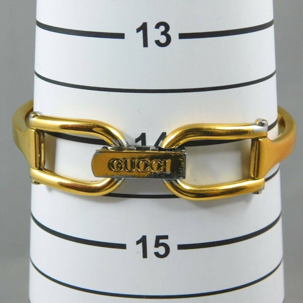 Vintage GUCCI 1500L Black Dial Gold Bangle Quartz Ladies Vintage GUCCI 1500L Black Dial Gold Bangle Quartz Ladies