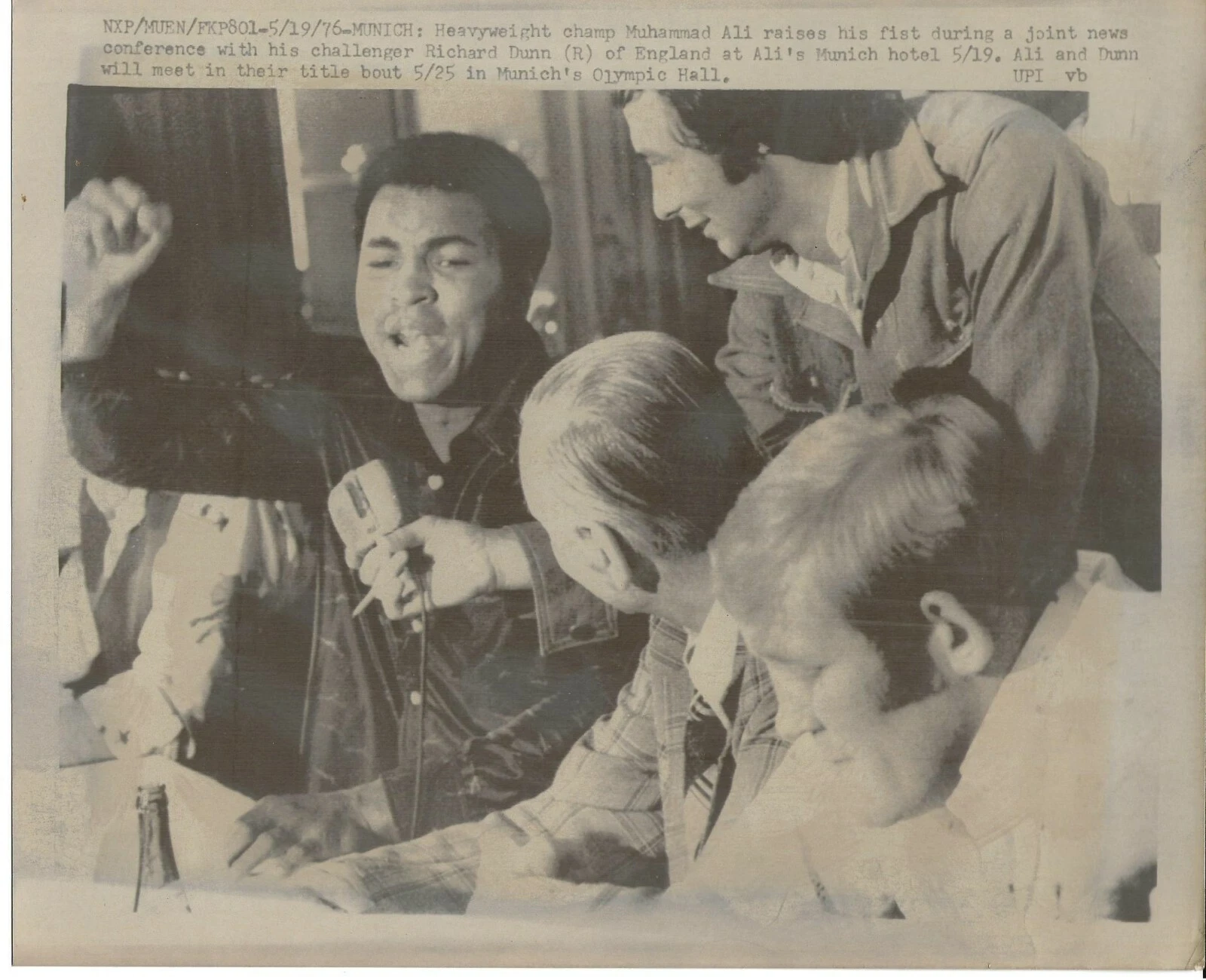 (Lot of 15) MUHAMMAD ALI 60-70s Vintage Laser Wire Press Boxing Photos - 画像2/12