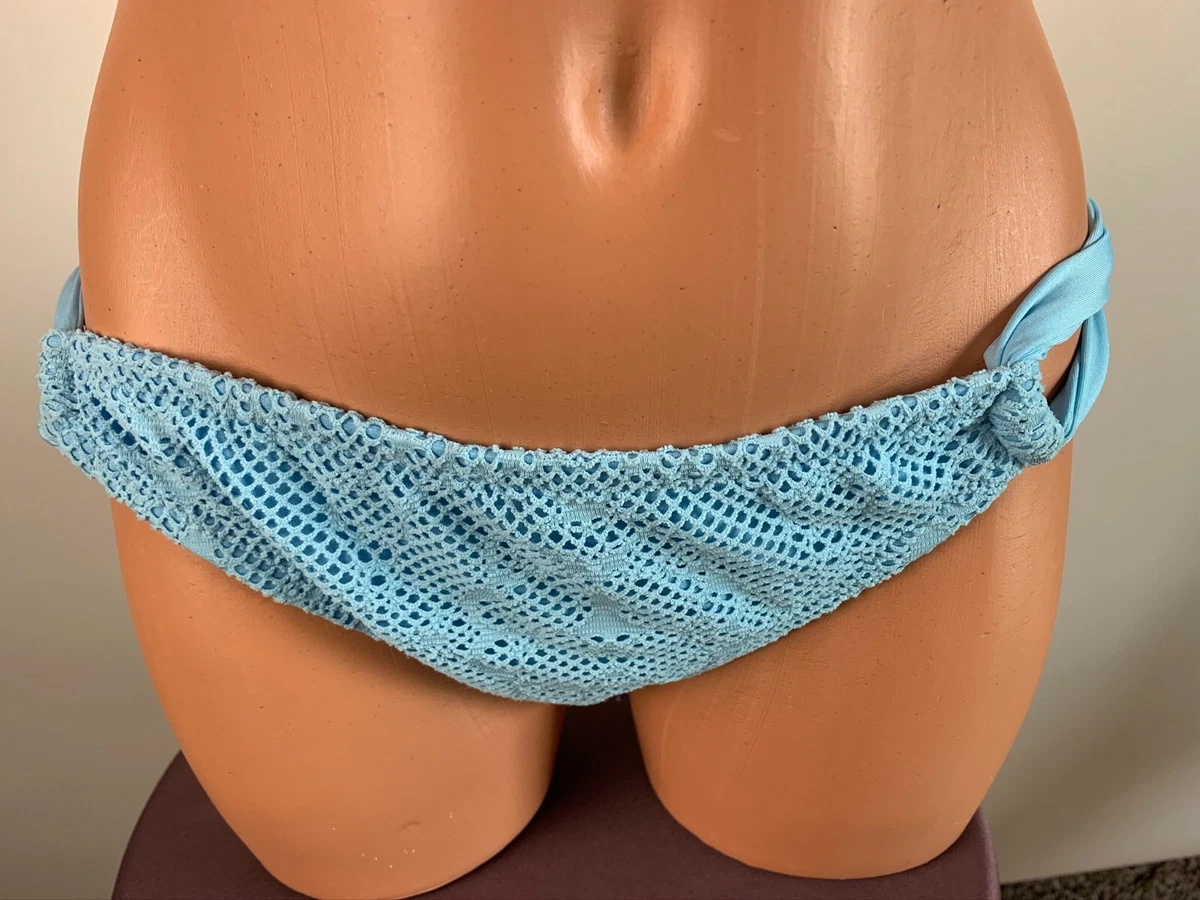 Mossimo Swim Bikini Bottoms NWTs Size Medium M Blue Crochet with 2 strap sides