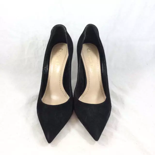 Chrisitan Dior Suede Pumps. Size 37.5