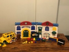 Vintage Keenway My School Classroom  Bus Dollhouse 25 Piece Playset