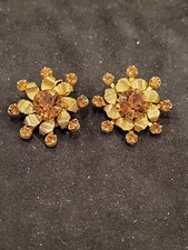 VINTAGE LERU SIGNED GOLD TONE RHINESTONE EARINGS