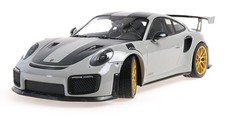 Porsche 911 991.2 GT2 RS 2018 chalk grey diecast model car 68304 Minichamps 1:18