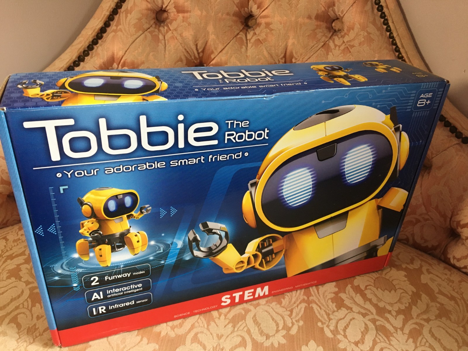 CONSTRUCT & CREATE Tobbie the Robot STEM Toy Self-Guiding AI INTERACTIVE - New