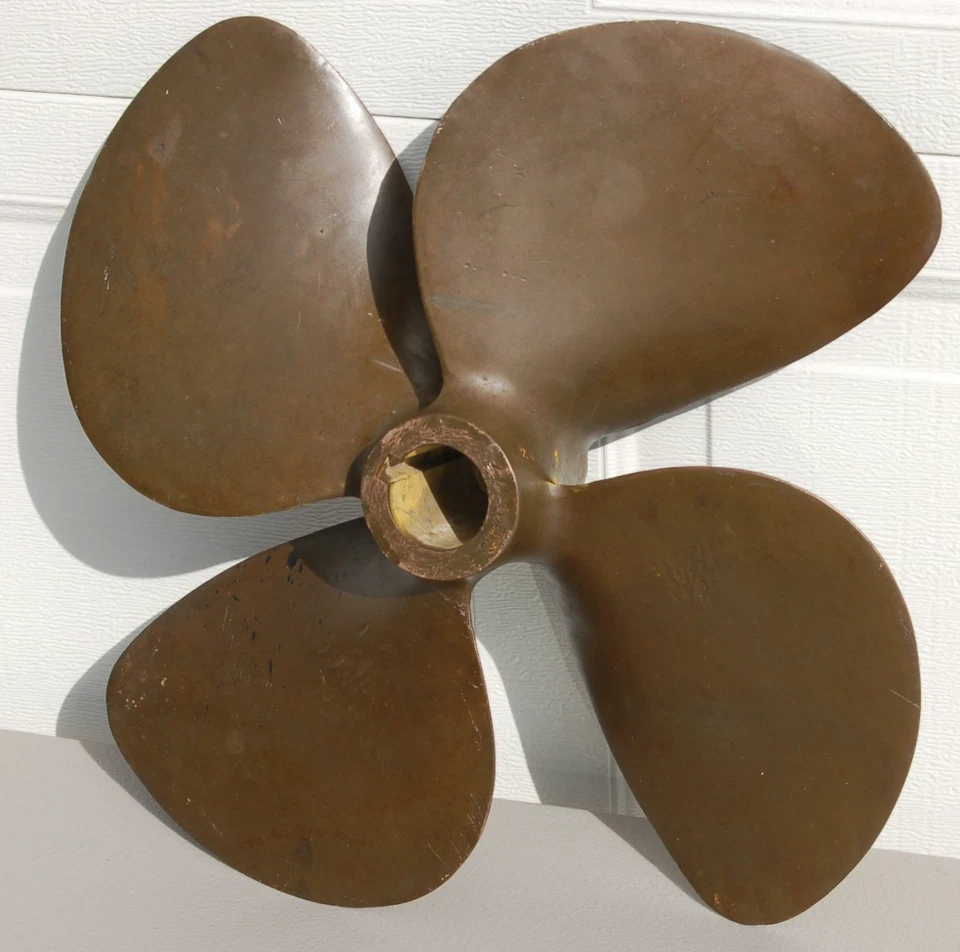 Hélice de barco de latón vintage colombiano TETRADYNE 20" - EE. UU. Patrulla Lexington Foto 4 de 4