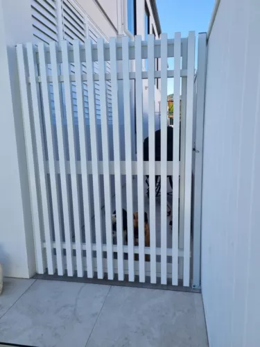 3 colours - SQM price White Black Grey BATTEN Gates - Using 40x40mm Battens - Picture 2 of 12