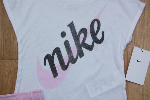 Nike Toddler Girl T-Shirt & Shorts Set ~White, Pink & Black w/ Silver Glitter~3T - Picture 2 of 3