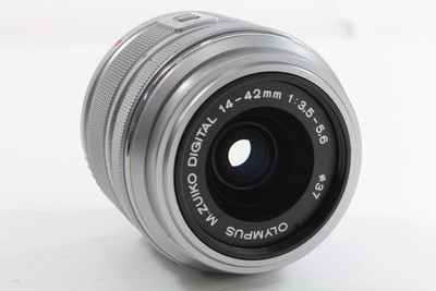Olympus M.Zuiko 14-42mm 1:3.5-5.6 II R MSC (EZ-M1442-II R) silber, neuwertig