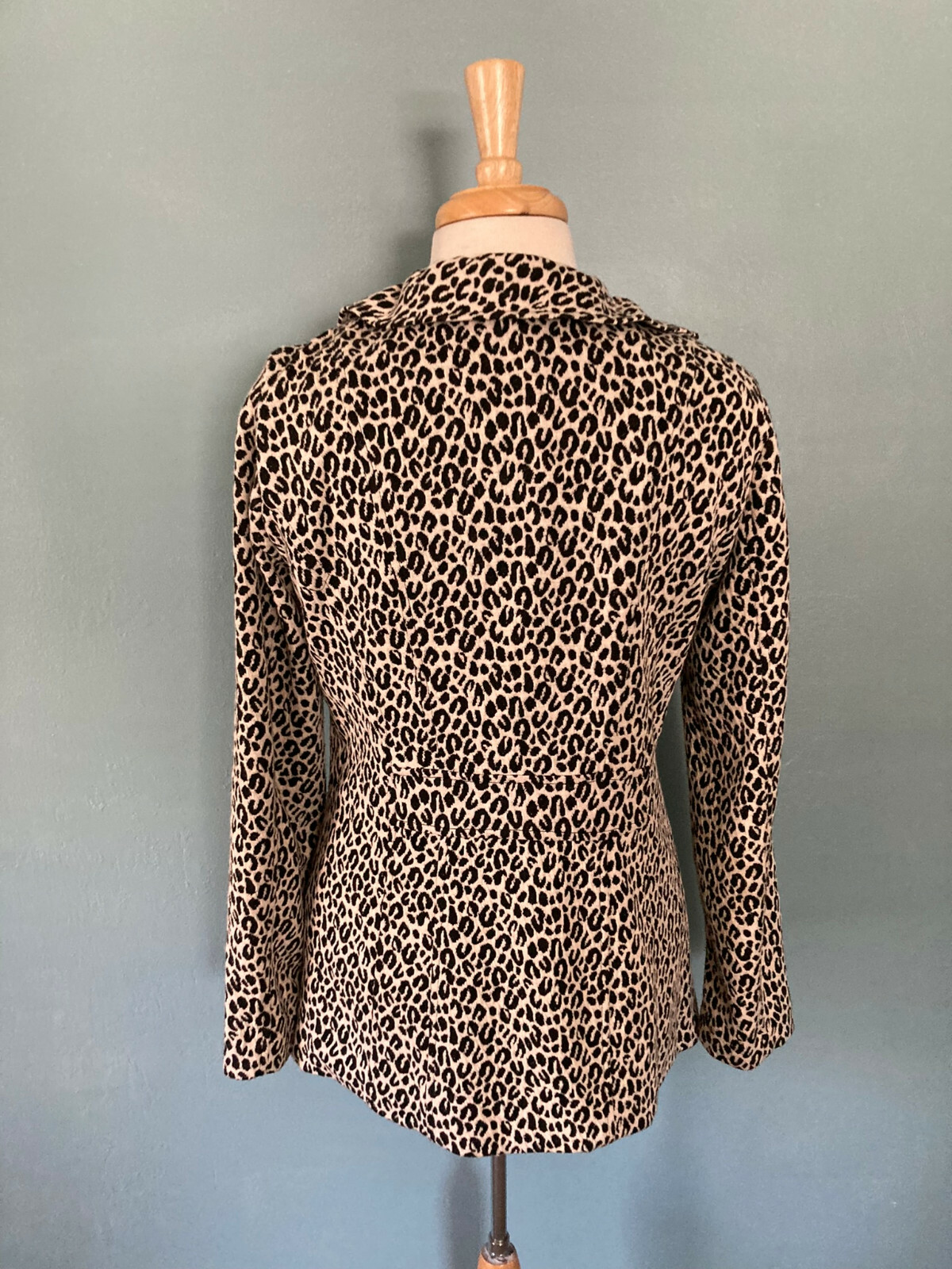 Fenn Wright Manson leopard print ruffled collar b… - image 4