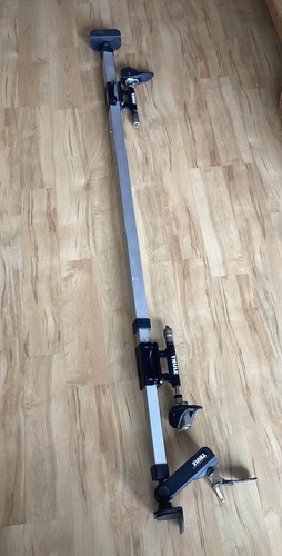 Thule Locking Adjustable 822XT Truck Bed Rider Rack for 2 Bikes w/Locks ...