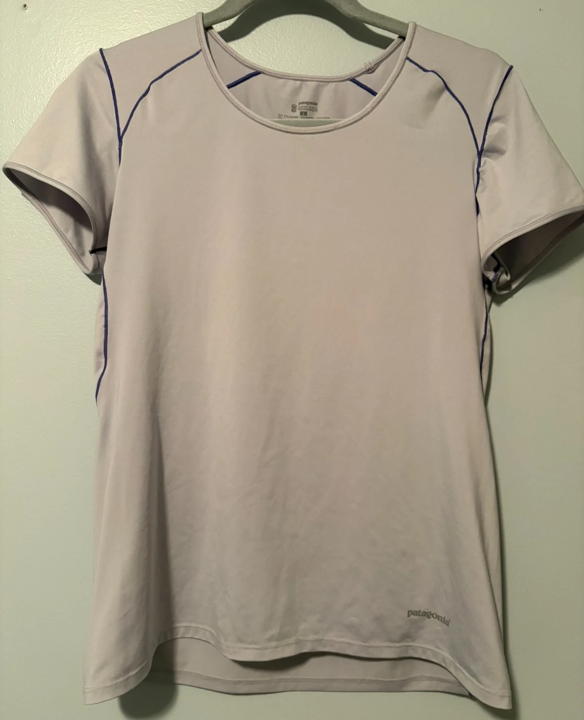 Patagonia Short Sleeve Athletic Quick Dry Pullover Lightweight Lite Purple Large