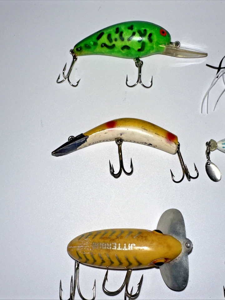 Lote De Colección De 17 Señuelos De Pesca Varios Como Están: Arbogast, Rapala, Helin U20, Desconocido Foto 3 de 4