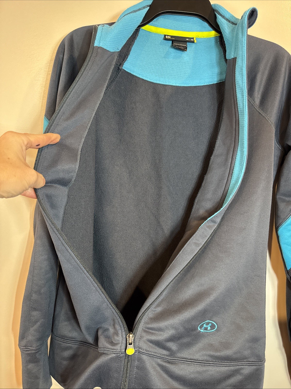 Under Armour Semi-Fitted Gray Full Zip Up Athletic Jacket Women Small thumbnail 4