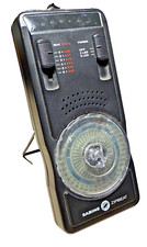 Sabine Zipbeat Quartz Metronome With Stand