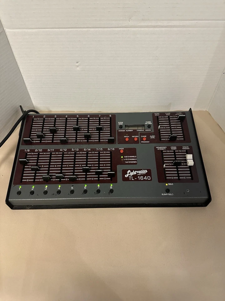 Lightronics TL-1640 - Grey DJ Lights-NOT FULLY TESTED!! - Image 4 of 4