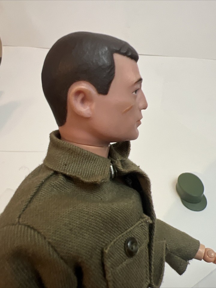 Vintage GI Joe 1964 Brown Hair Action Figure Hasbro W/ Clothes/Uniform