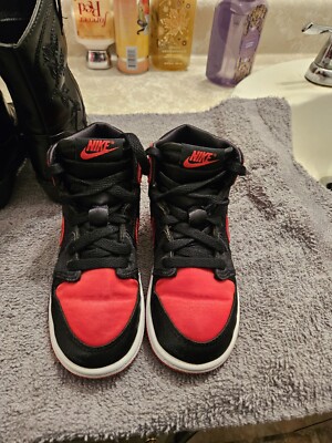 Nike Jordan 1 Retro High OG Black Red Toddler Size 9c 