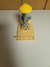 Thomas Wooden Railway Yellow water Tower tanker with magnetic track