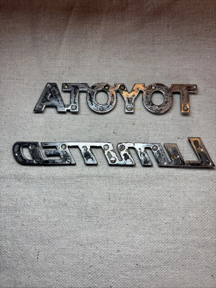 1996 - 2002 TOYOTA 4RUNNER EMBLEMA LIMITADO EMBLEMA FABRICANTE DE EQUIPAMENTO ORIGINAL cromado - Imagem 3 de 4