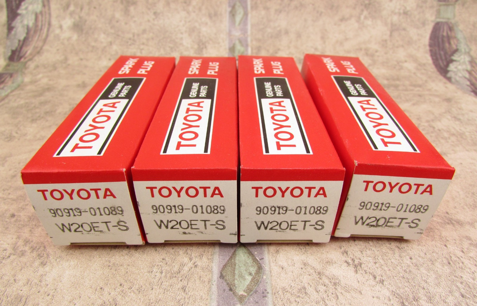 4 PACK Vintage Toyota Denso W20ET-S 90919-01089 Spark Plugs, Made In Japan